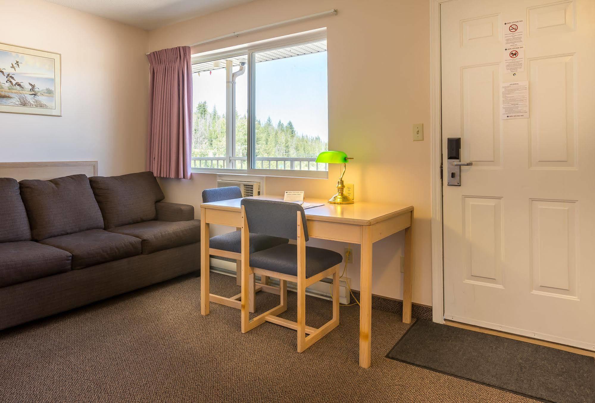 Bon Voyage Inn Prince George Bagian luar foto